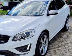 VOLVO XC60 2.0 T5 R DESIGN TURBO GASOLINA 4P AUTOMÁTICO VOLVO XC60 2.0 T5 R DESIGN TURBO GASOLINA 4P AUTOMÁTICO