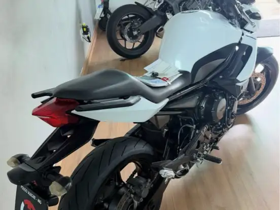 YAMAHA-XJ6 N YAMAHA-XJ6 N-2013