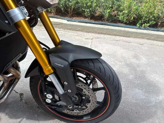YAMAHA-MT-09 YAMAHA-MT-09-2015