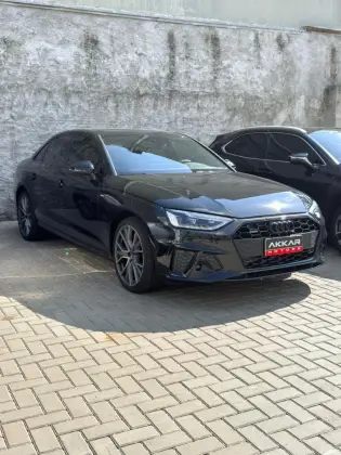 AUDI A4 2.0 TFSI MHEV S LINE QUATTRO S TRONIC
