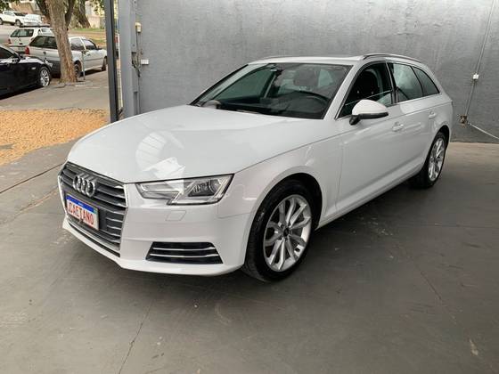 AUDI A4 2.0 TFSI AMBIENTE AVANT GASOLINA 4P S TRONIC