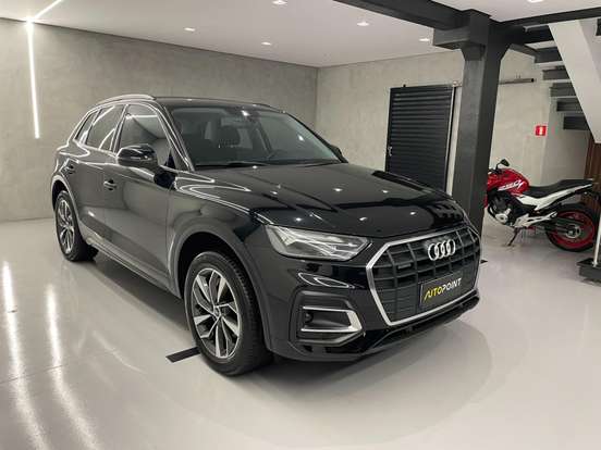 AUDI-Q5-2021