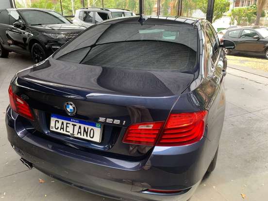 BMW-528i-2.0 M SPORT 16V GASOLINA 4P AUTOMÁTICO BMW-528i-2014