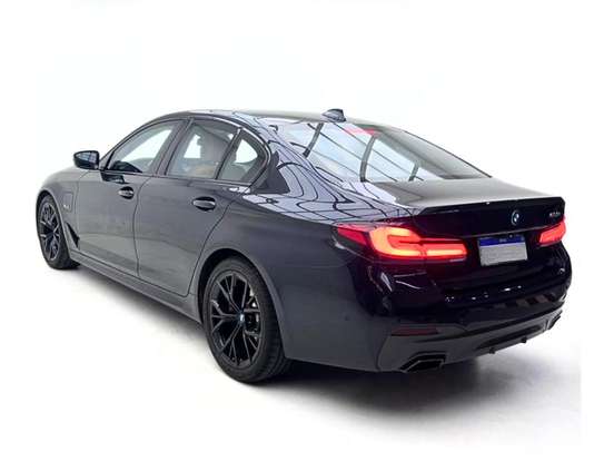 BMW-530e-2.0 16V TWINPOWER HÍBRIDO M SPORT AUTOMÁTICO BMW-530e-2022