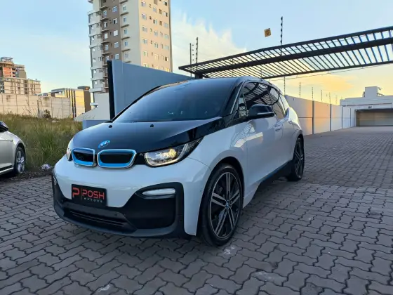 BMW i3 0.6 HÍBRIDO REX FULL 4P AUTOMÁTICO BMW i3 0.6 HÍBRIDO REX FULL 4P AUTOMÁTICO