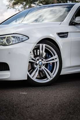 BMW-M5-4.4 V8 32V GASOLINA 4P AUTOMÁTICO BMW-M5-2012