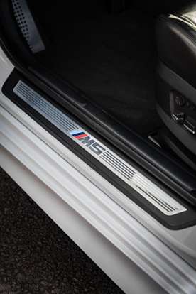 BMW-M5-4.4 V8 32V GASOLINA 4P AUTOMÁTICO BMW-M5-2012