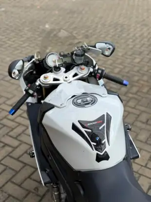 BMW-S 1000 RR-2010