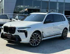 BMW X7 4.4 V8 GASOLINA M60i STEPTRONIC BMW X7 4.4 V8 GASOLINA M60i STEPTRONIC