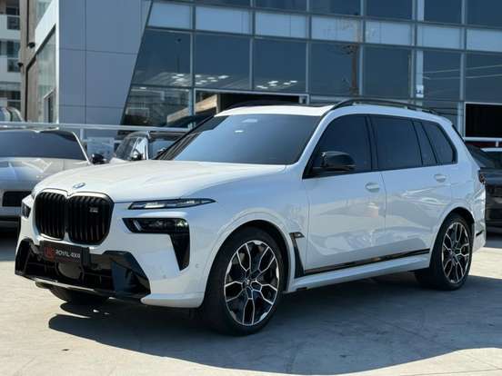 BMW-X7-4.4 V8 GASOLINA M60i STEPTRONIC BMW-X7-2023