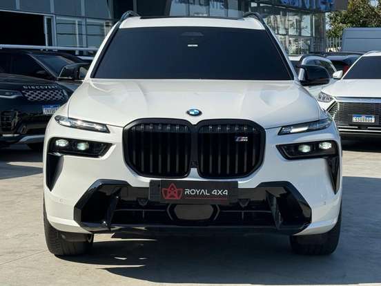 BMW-X7-4.4 V8 GASOLINA M60i STEPTRONIC BMW-X7-2023