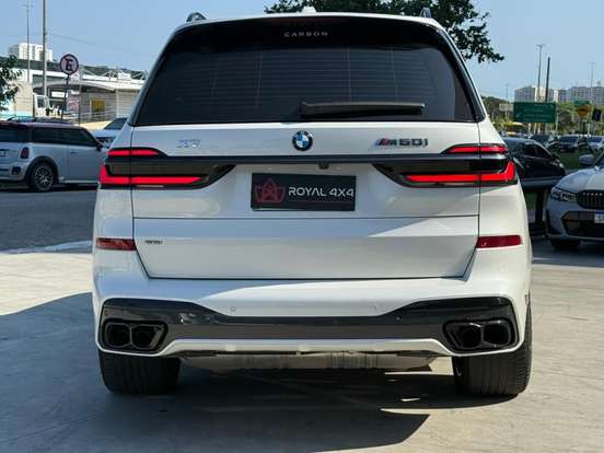 BMW-X7-4.4 V8 GASOLINA M60i STEPTRONIC BMW-X7-2023