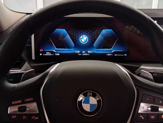 BMW-320i-2023
