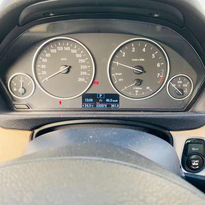 BMW-320i-2014