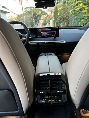 BMW-iX-2022
