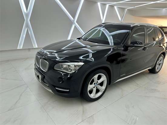 BMW-X1-2013