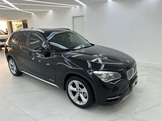 BMW-X1-2.0 16V TURBO GASOLINA SDRIVE20I 4P AUTOMÁTICO BMW-X1-2013