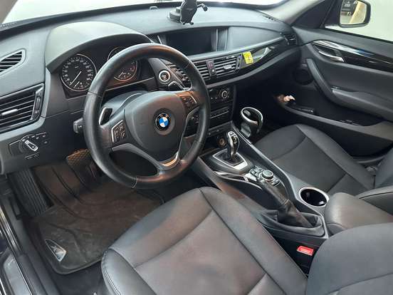 BMW-X1-2013