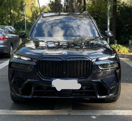 BMW-X7-2025