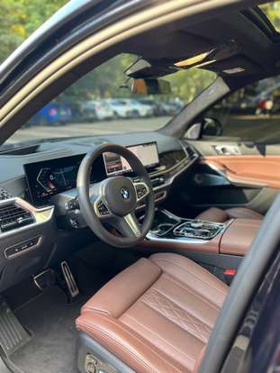 BMW-X7-2025