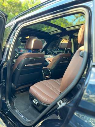 BMW-X7-2025
