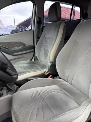 CHEVROLET-AGILE-2011