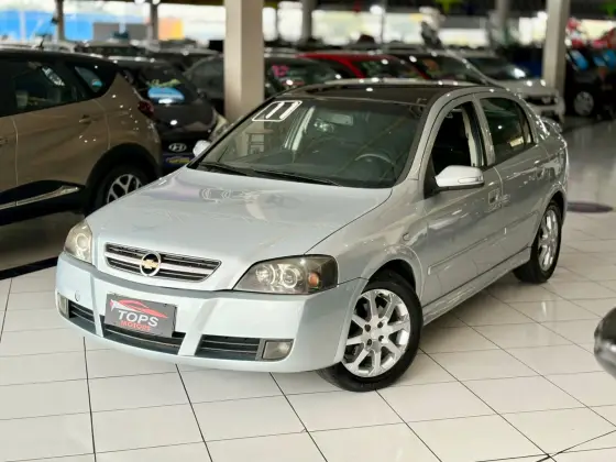 CHEVROLET ASTRA 2.0 MPFI ADVANTAGE 8V FLEX 4P AUTOMÁTICO CHEVROLET ASTRA 2.0 MPFI ADVANTAGE 8V FLEX 4P AUTOMÁTICO