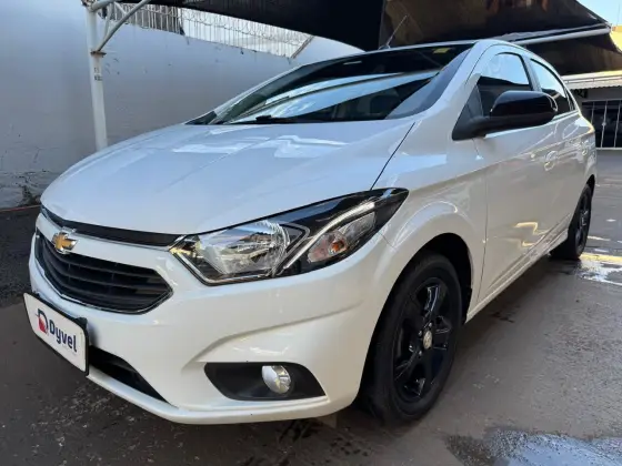 CHEVROLET ONIX 1.4 MPFI LTZ 8V FLEX 4P AUTOMÁTICO CHEVROLET ONIX 1.4 MPFI LTZ 8V FLEX 4P AUTOMÁTICO