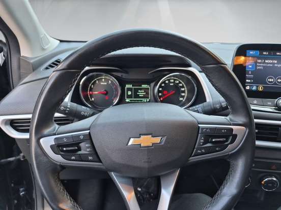 CHEVROLET-TRACKER-2023