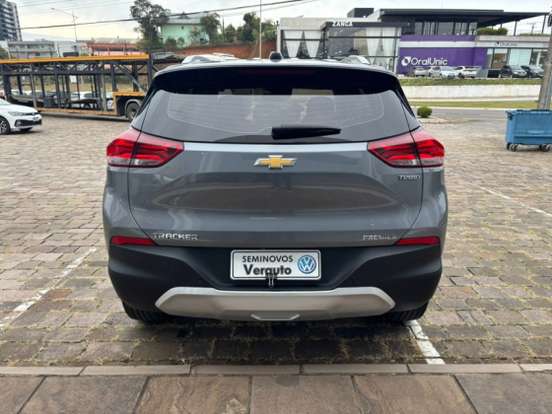 CHEVROLET-TRACKER-2021