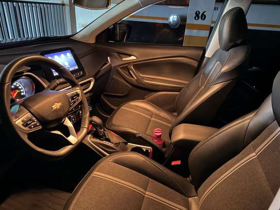 CHEVROLET-TRACKER-2023