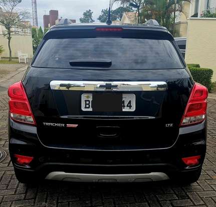 CHEVROLET-TRACKER-2016