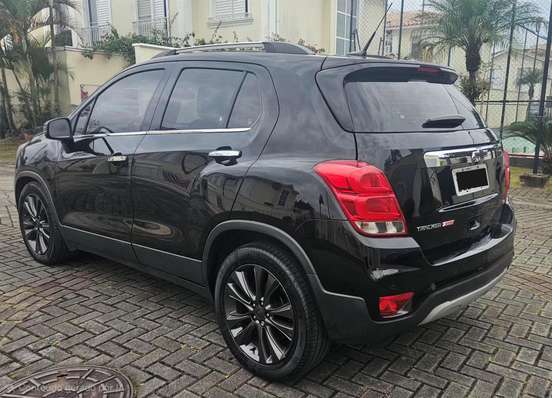 CHEVROLET-TRACKER-2016