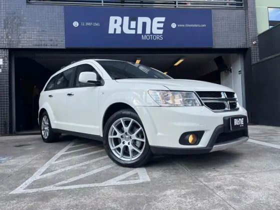 DODGE JOURNEY 3.6 RT V6 GASOLINA 4P AUTOMÁTICO DODGE JOURNEY 3.6 RT V6 GASOLINA 4P AUTOMÁTICO