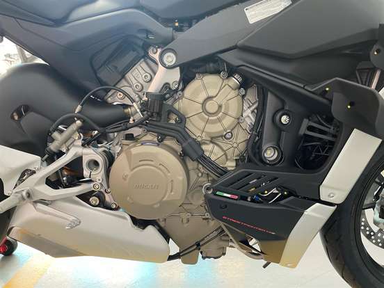 DUCATI-STREETFIGHTER V4 S-2022