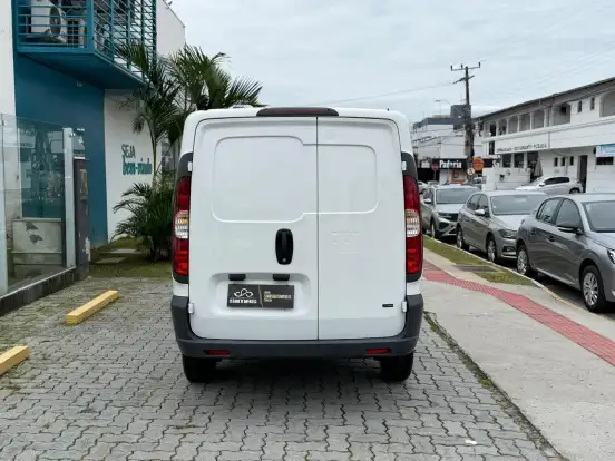 FIAT-FIORINO-2021