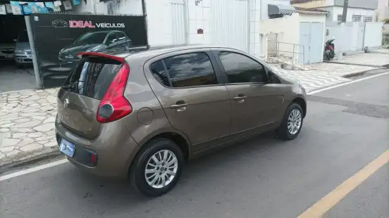 FIAT-PALIO-2013
