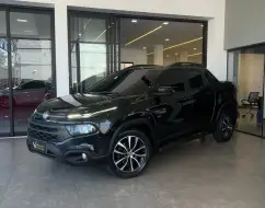 FIAT TORO 2.0 16V TURBO DIESEL ULTRA 4WD AT9 FIAT TORO 2.0 16V TURBO DIESEL ULTRA 4WD AT9