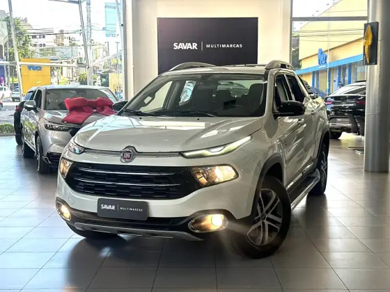 FIAT TORO 2.0 16V TURBO DIESEL VOLCANO 4WD AT9 FIAT TORO 2.0 16V TURBO DIESEL VOLCANO 4WD AT9