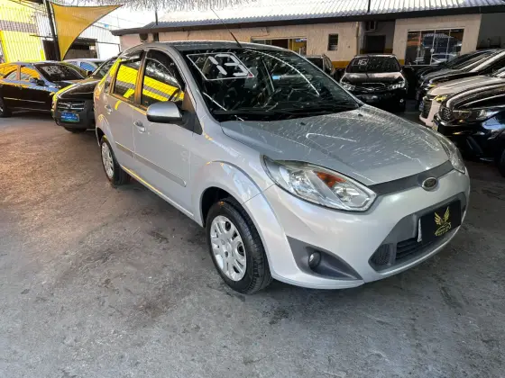 FORD FIESTA 1.6 MPI SEDAN 8V FLEX 4P MANUAL