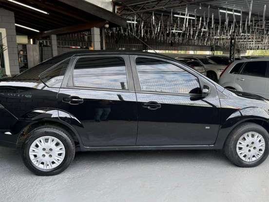 FORD-FIESTA-1.6 ROCAM SE SEDAN 8V FLEX 4P MANUAL FORD-FIESTA-2014