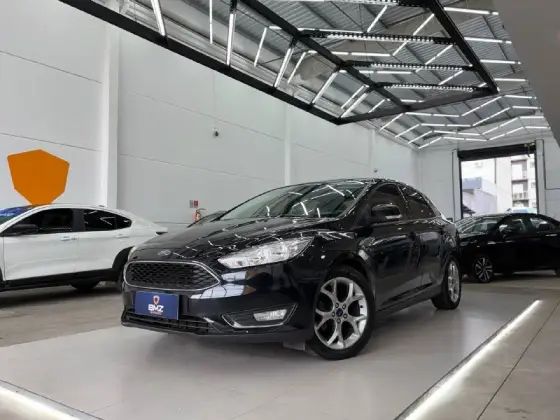 FORD FOCUS 2.0 SE 16V FLEX 4P POWERSHIFT FORD FOCUS 2.0 SE 16V FLEX 4P POWERSHIFT