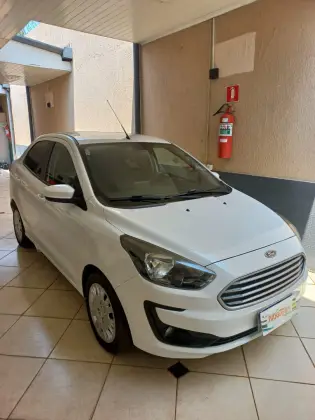 FORD KA 1.5 TI-VCT FLEX SE PLUS SEDAN AUTOMÁTICO FORD KA 1.5 TI-VCT FLEX SE PLUS SEDAN AUTOMÁTICO
