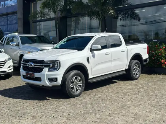FORD RANGER 3.0 V6 TURBO DIESEL CD XLT 4X4 AUTOMÁTICO FORD RANGER 3.0 V6 TURBO DIESEL CD XLT 4X4 AUTOMÁTICO