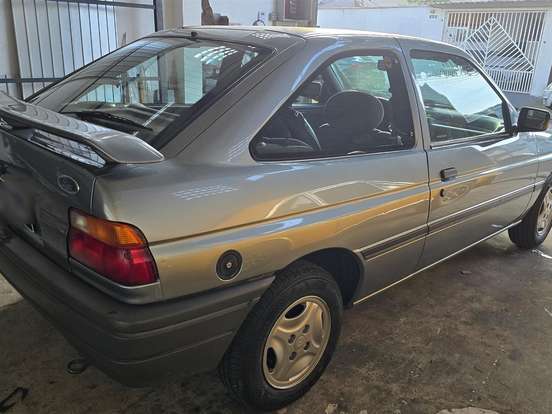 FORD-ESCORT-1.8 I GL 8V GASOLINA 2P MANUAL FORD-ESCORT-1994