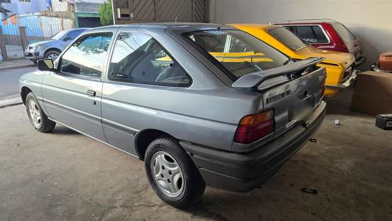 FORD-ESCORT-1994