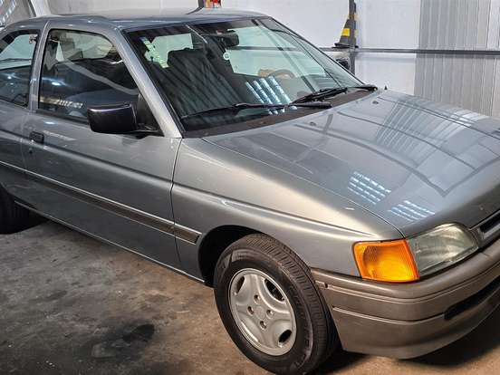 FORD-ESCORT-1.8 I GL 8V GASOLINA 2P MANUAL FORD-ESCORT-1994