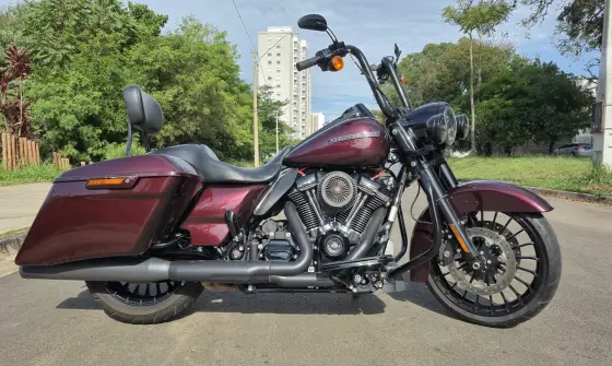 HARLEY-DAVIDSON ROAD KING SPECIAL HARLEY-DAVIDSON ROAD KING SPECIAL
