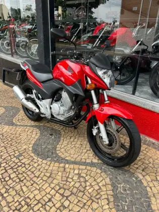 HONDA CB 300R 