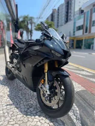 HONDA CBR 1000RR-R FIREBLADE SP HONDA CBR 1000RR-R FIREBLADE SP